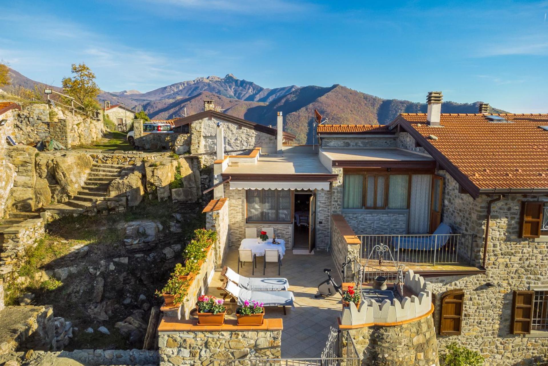 Vivi Luxury Country House Comano  Exterior photo