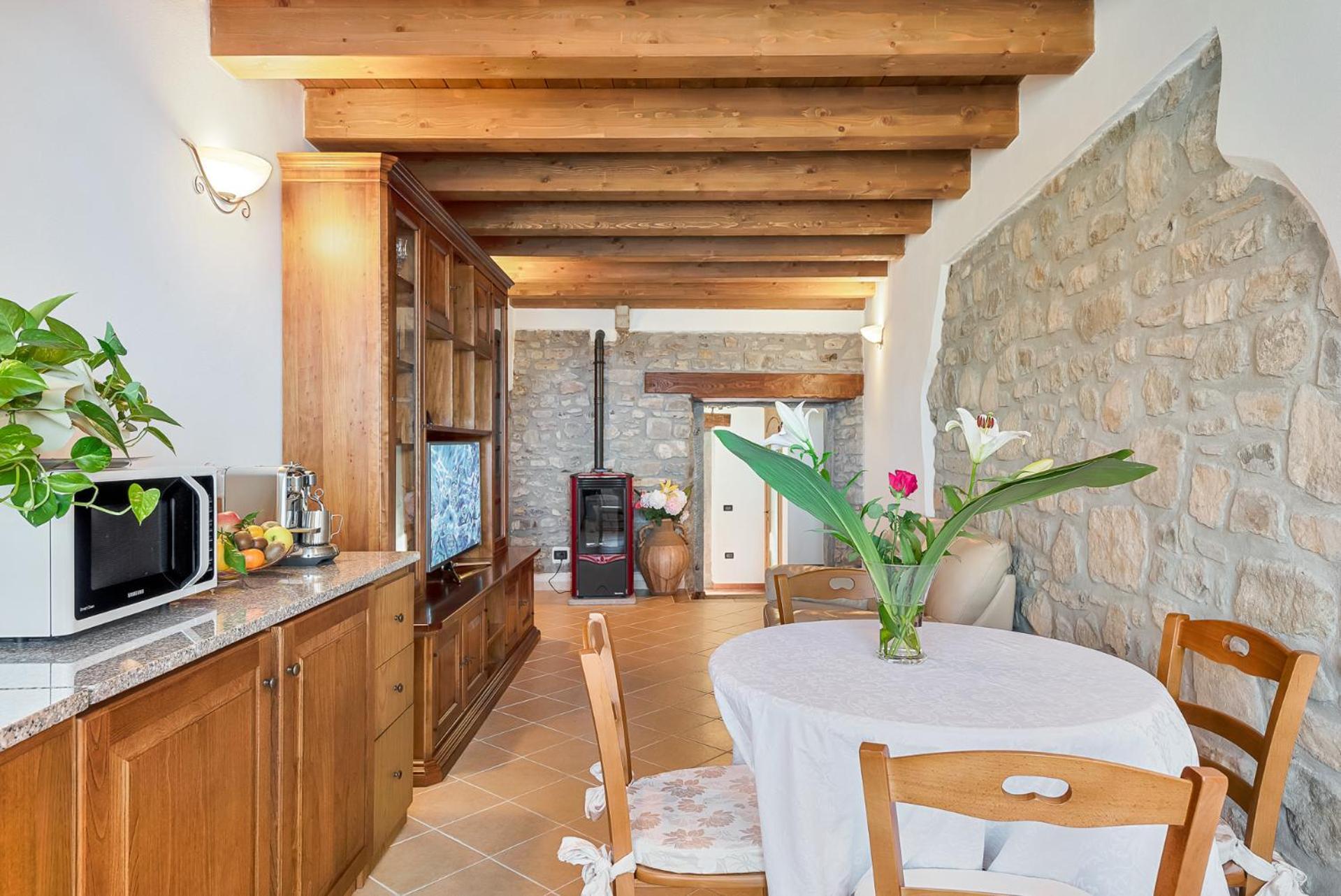 Vivi Luxury Country House Comano  Exterior photo