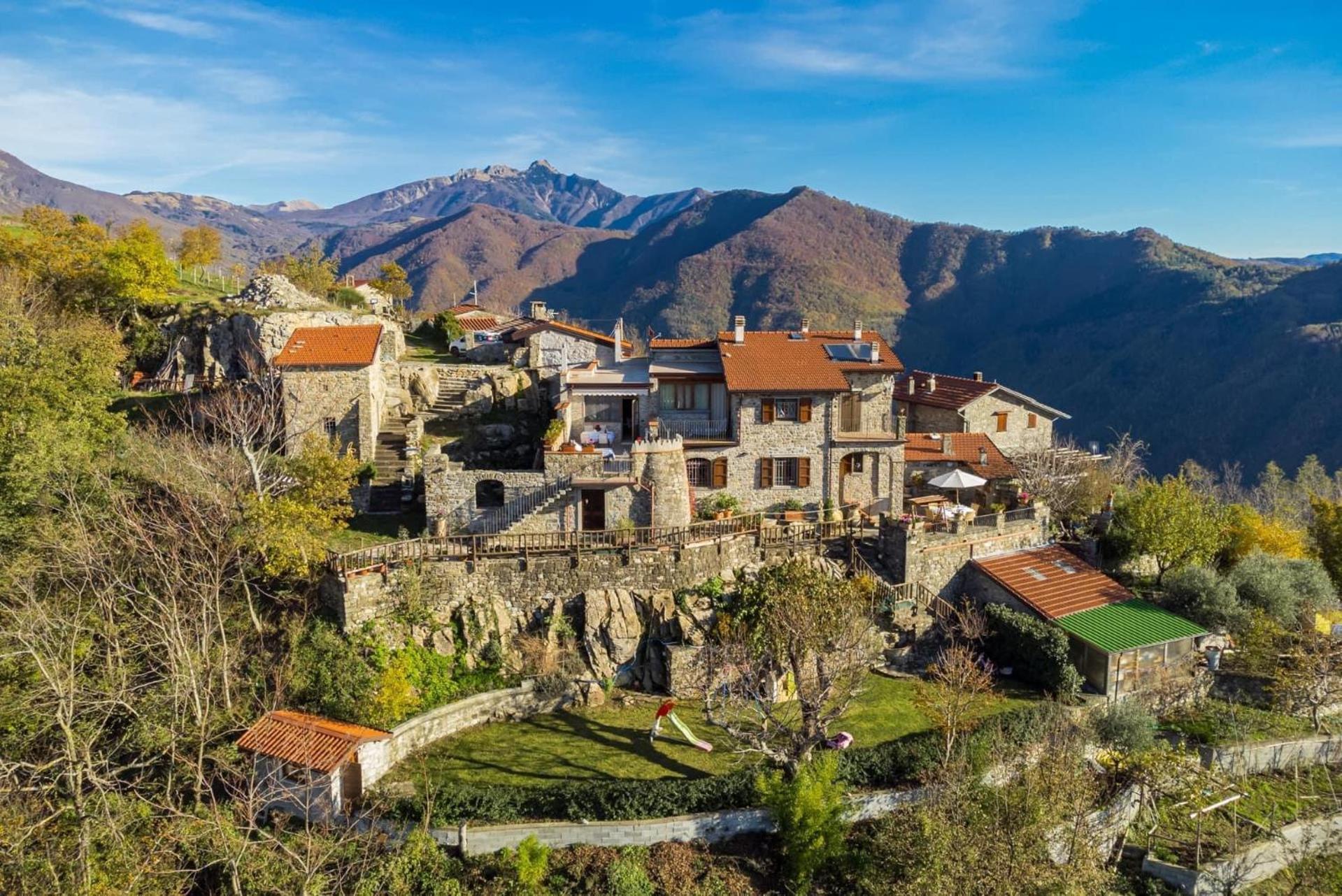Vivi Luxury Country House Comano  Exterior photo